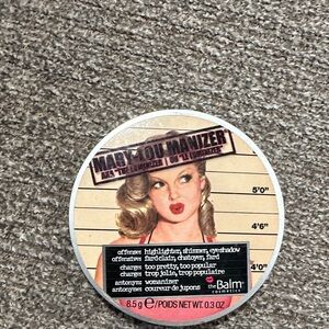 theBalm Mary-Lou Manizer Highlighter - Radiant Gold